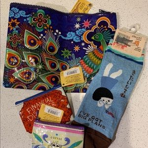 NWT BlueQ Women’s Ankle Socks & Zipper Pouches